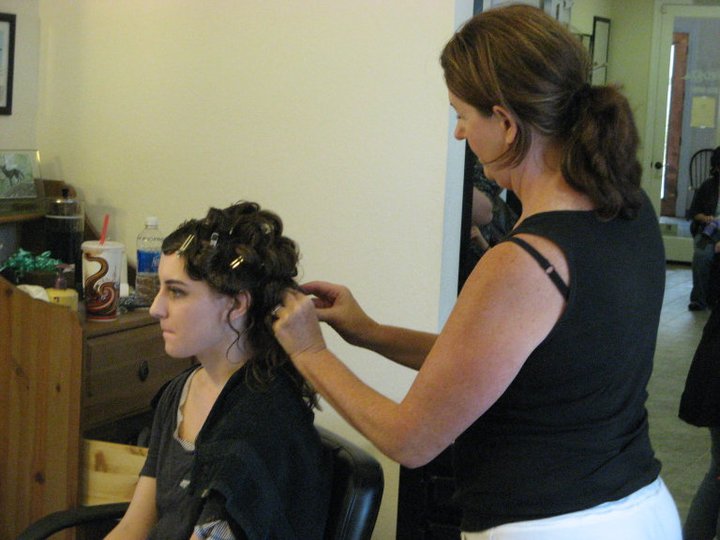 Hairdresser in Redding, CA, 96002